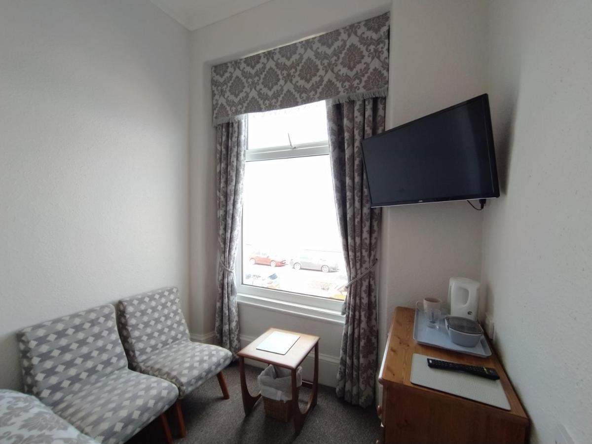 ランディドノー Frosty Towers Bed & Breakfast エクステリア 写真