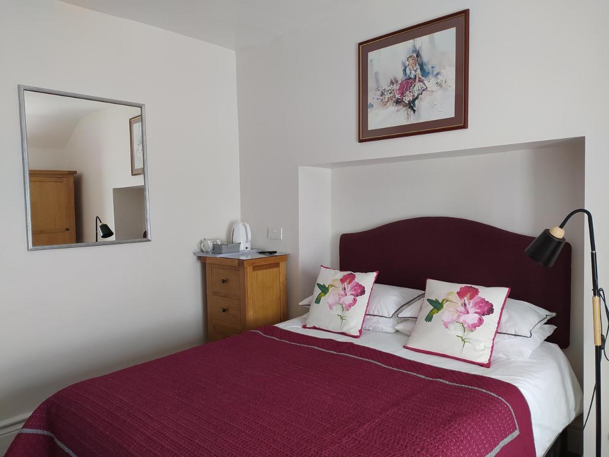 ランディドノー Frosty Towers Bed & Breakfast エクステリア 写真