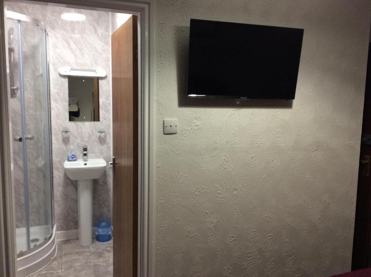 ランディドノー Frosty Towers Bed & Breakfast エクステリア 写真