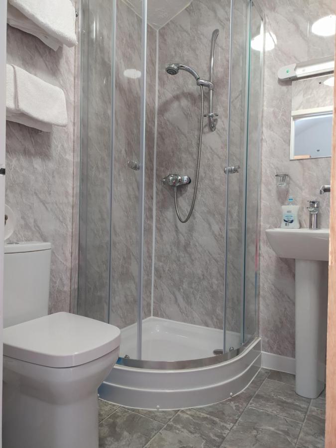 ランディドノー Frosty Towers Bed & Breakfast エクステリア 写真
